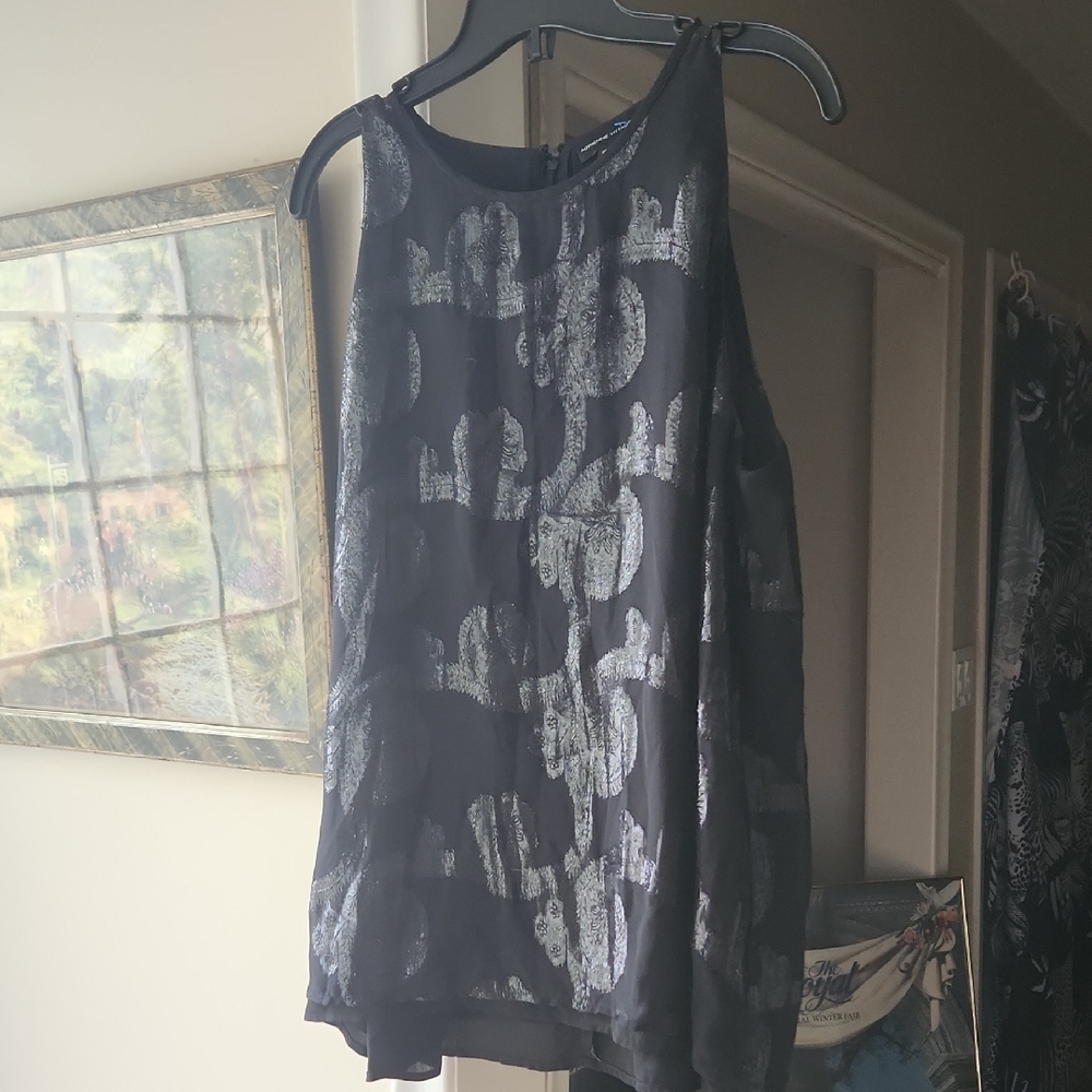 O29 Gorgeous black bling Adrienne Vittadini lined oprn back Sleeveless Top